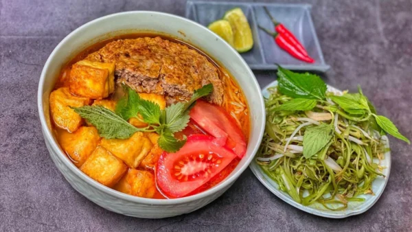 1 Tô Bún Riêu Bao Nhiêu Calo?