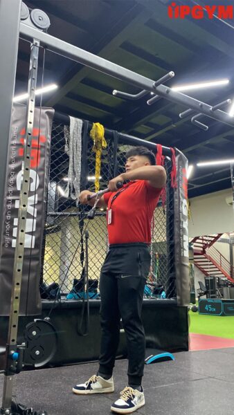 Các Bài Tập Vai Cho Nam Từ Đơn Giản Đến Nâng Cao UP GYM - Hệ Thống Lớp Tập Giảm Cân Chuẩn Khoa Học