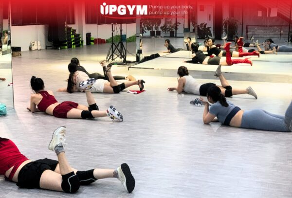 Nhảy Modern Dance - Thể Loại Nhảy Hiện Đại Được Ưu Chuộng Tại UP GYM UP GYM - Hệ Thống Lớp Tập Giảm Cân Chuẩn Khoa Học