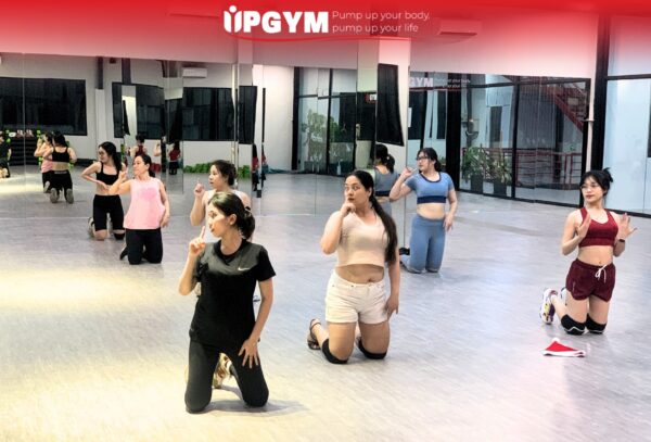 Hướng Dẫn Nhảy TikTok Thu Hút Hàng Triệu View UP GYM - Hệ Thống Lớp Tập Giảm Cân Chuẩn Khoa Học