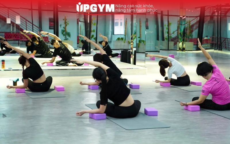 Bảng giá tập Yoga theo tháng chi tiết tại UPGYM mới nhất 2026 Lộ trình tập luyện tại UP GYM được thiết kế dựa trên mục tiêu của từng học viên